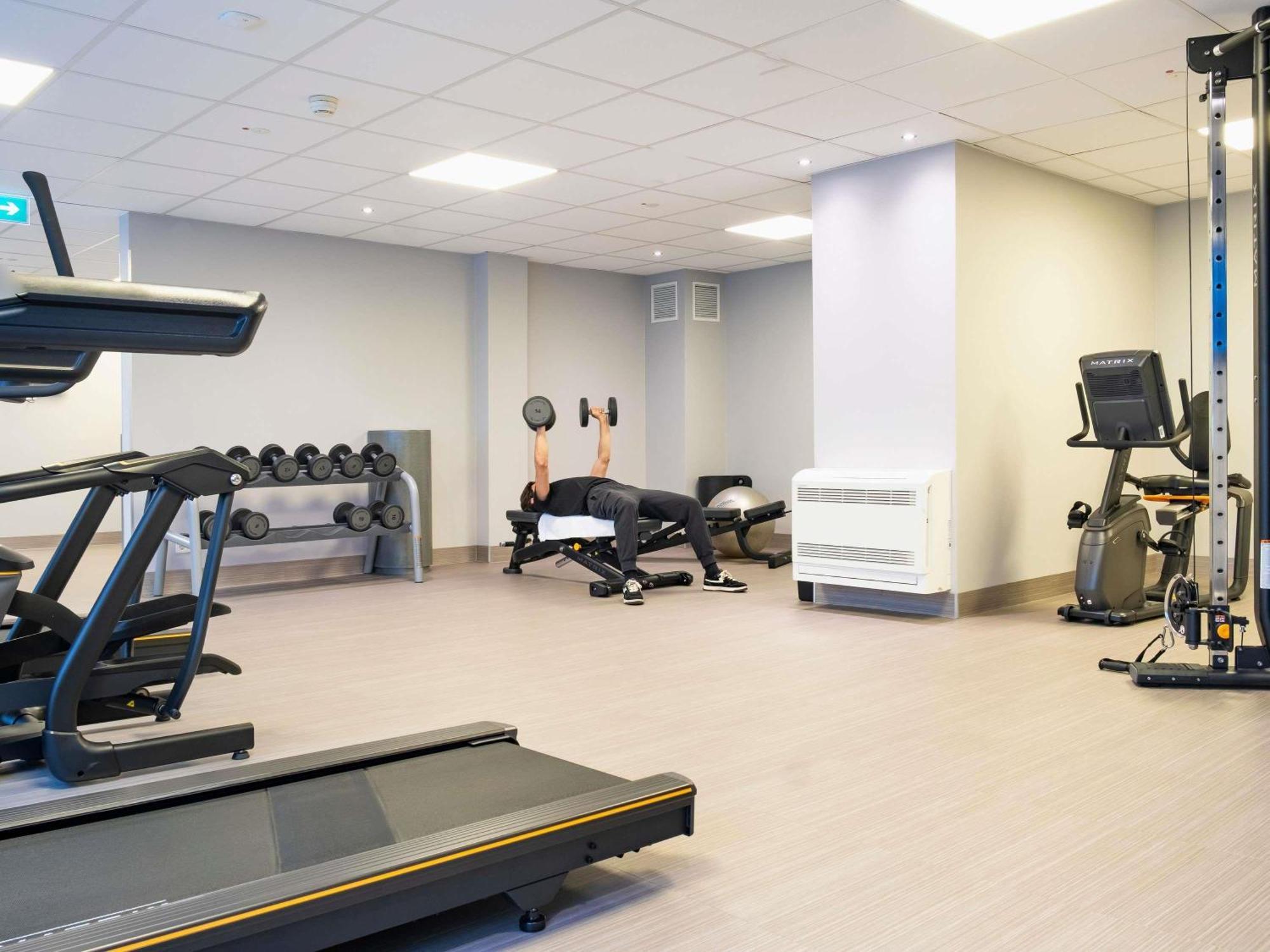 Novotel Luxembourg Kirchberg Экстерьер фото